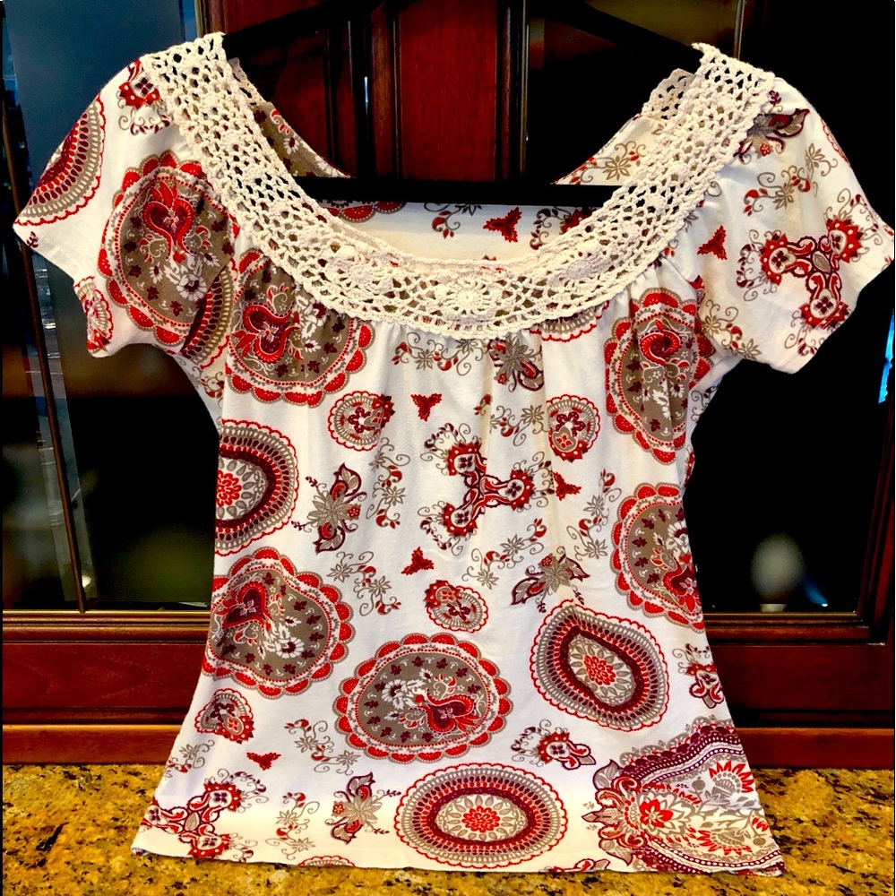 Anthropologie crochet t shirt size s